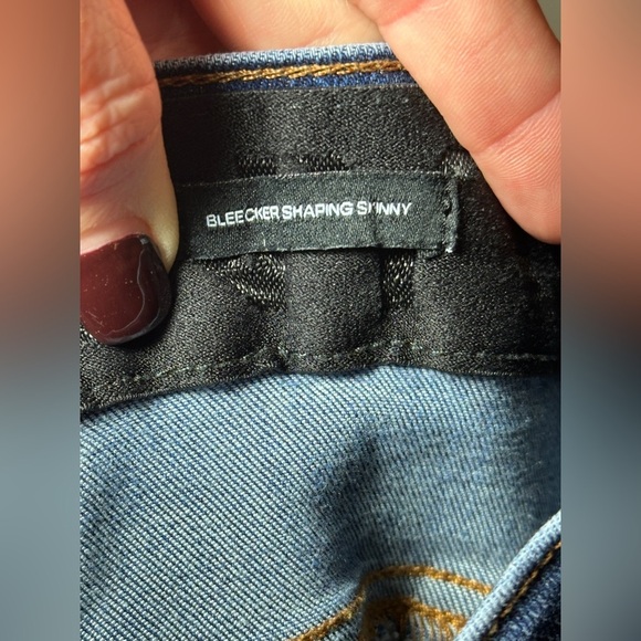 DKNY Bleecker Shaping Skinny Jeans Size 27/4 - Picture 5 of 7